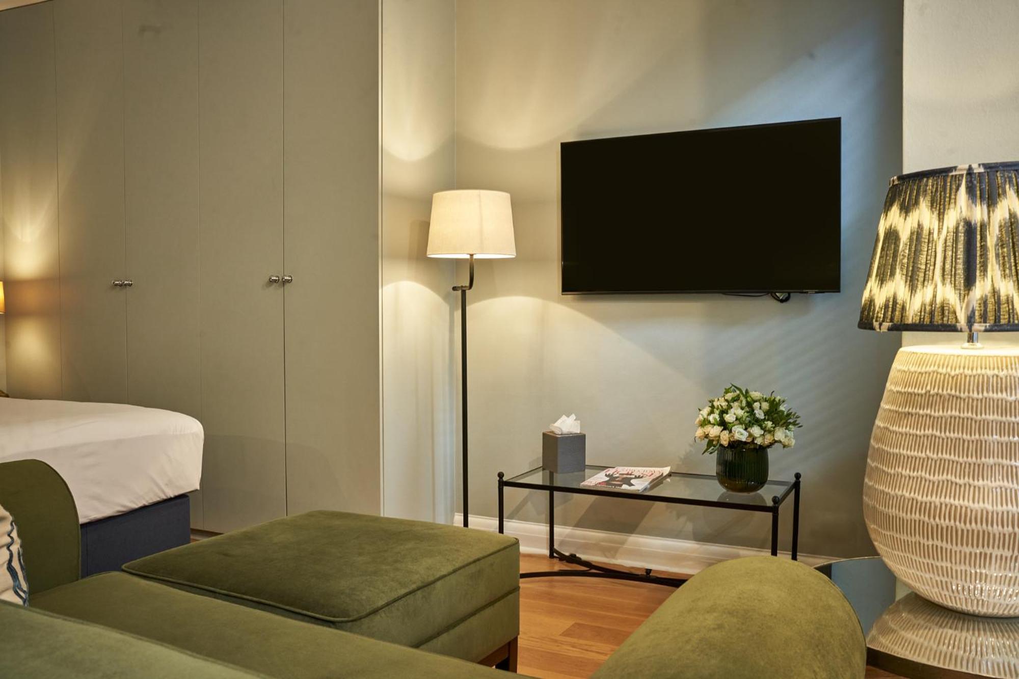 The Capital Hotel, Apartments & Townhouse Лондон Екстер'єр фото A room at the hotel
